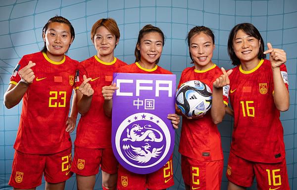 女大学生的赞助商