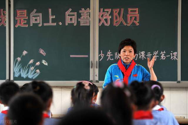 老师下面好紧好热